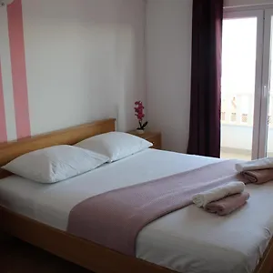 Vendégház Renata, Donji Seget